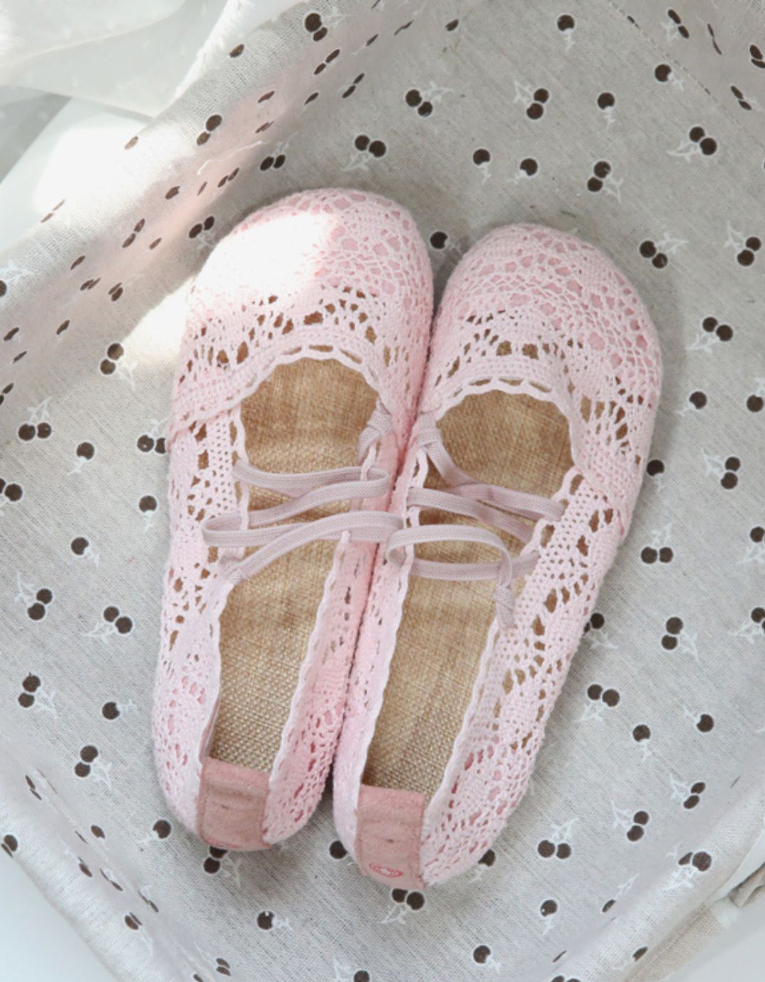 Front Strappy Soft Bottom Lace Flats - Image 5