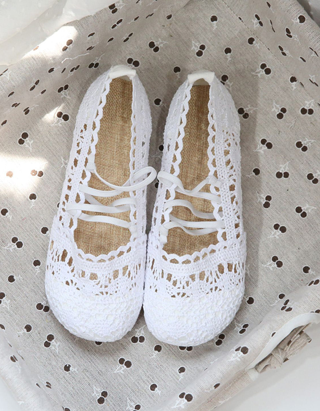 Front Strappy Soft Bottom Lace Flats - Image 4